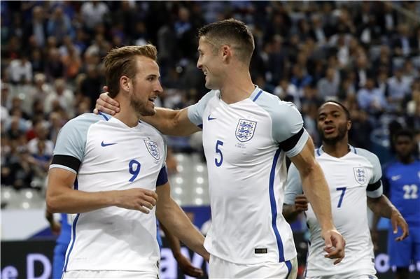 جاري كاهيل وهاري كين