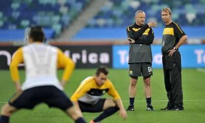 جانب من تدريبات المنتخب الأسترالي