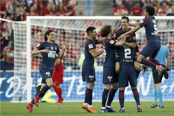 لاعبو باريس سان جيرمان