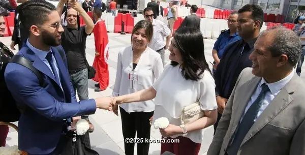 ?i=corr%2f54%2fkoo_54995