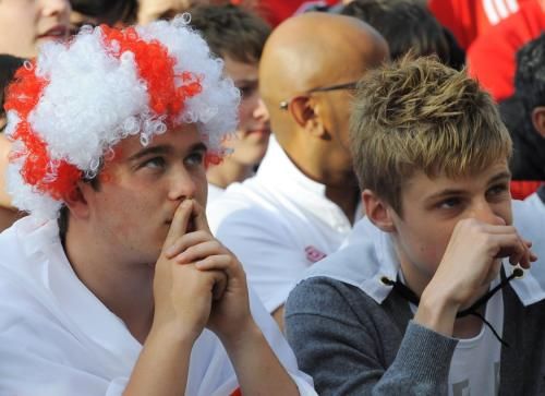 2010-06-12t205537z_01_nvr08_rtridsp_3_soccer-world_reuters