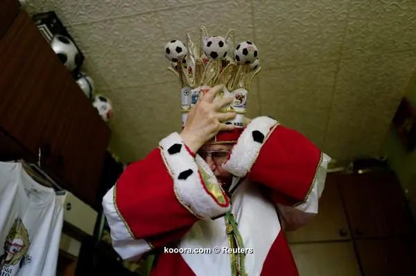 ?i=reuters%2f2018-06-08%2f2018-06-08t121541z_1983275663_rc1558b0e050_rtrmadp_3_soccer-worldcup-pol-superfan_reuters