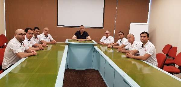 من اجتماع الجريء بالجهاز الطبي لمنتخب تونس
