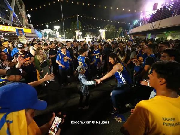 ?i=reuters%2f2018-06-09%2f2018-06-09t045718z_455271522_nocid_rtrmadp_3_nba-finals-golden-state-warriors-at-cleveland-cavaliers_reuters