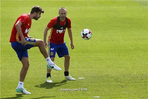 ?i=epa%2fsoccer%2f2017-06%2f2017-06-09%2f2017-06-09-06018522_epa