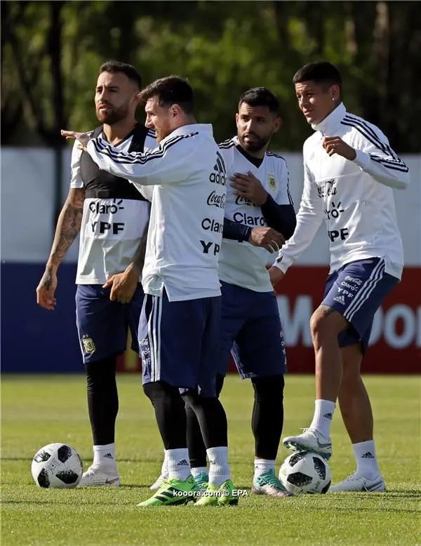 ?i=epa%2fsoccer%2f2018-06%2f2018-06-11%2f2018-06-11-06800698_epa