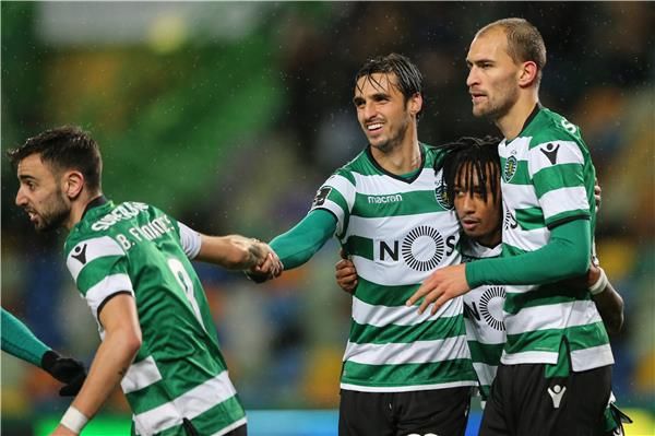 لاعبو سبورتنج لشبونة