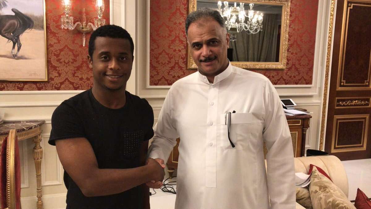 سعود الحربي مع اللاعب