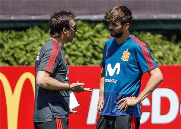 جولين لوبيتيجي وبيكيه