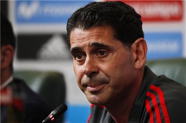 هييرو خلال المؤتمر