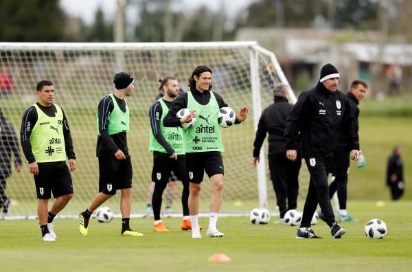 لاعبو أوروجواي