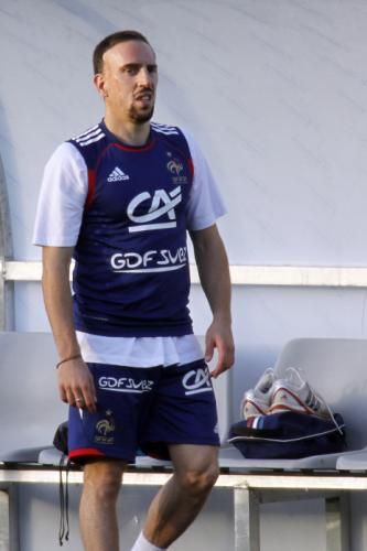 2010-06-19t162216z_01_chp14_rtridsp_3_soccer-world_reuters