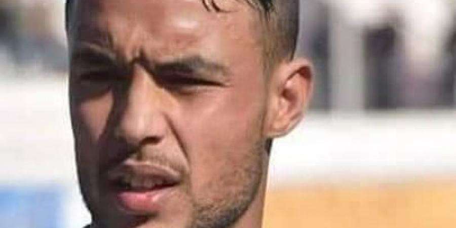 اللاعب أيمن محمود