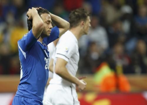 2010-06-20t155518z_01_wcc595_rtridsp_3_soccer-world_reuters
