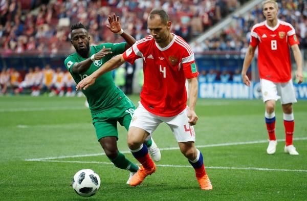 لقطة من مباراة روسيا والسعودية