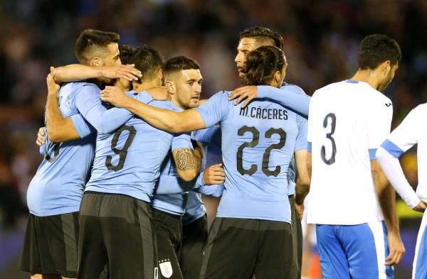 لاعبو أوروجواي 