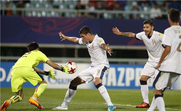 فافيلي مع أسكولي