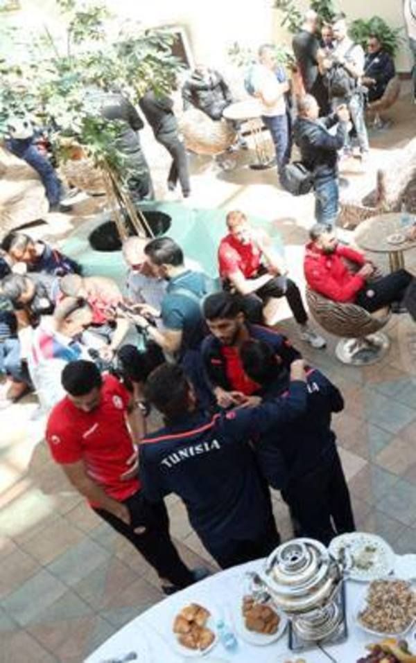 لاعبو تونس يحتفلون بالعيد