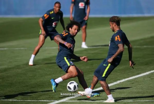 ?i=reuters%2f2018-06-13%2f2018-06-13t134541z_1026615220_rc17a8e013d0_rtrmadp_3_soccer-worldcup-bra-training_reuters