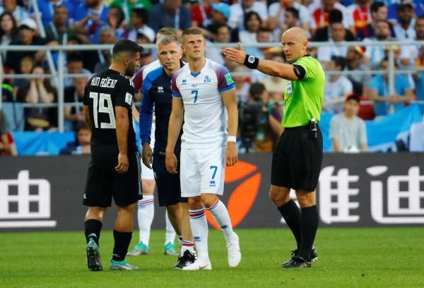 حكم المباراة
