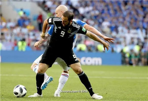 ?i=epa%2fsoccer%2f2018-06%2f2018-06-16%2f2018-06-16-06813504_epa