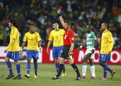 2010-06-20t223238z_01_wcc679_rtridsp_3_soccer-world_reuters