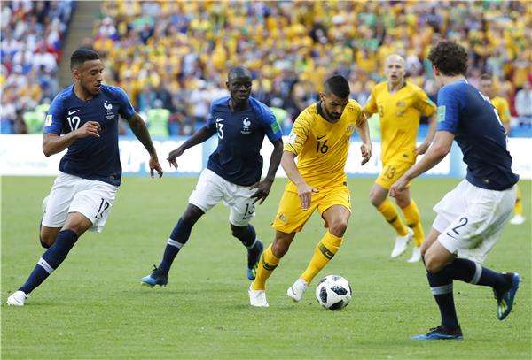 جانب من لقاء أستراليا وفرنسا