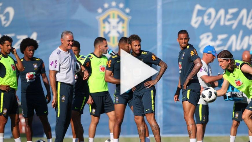 لاعبو المنتخب البرازيلي