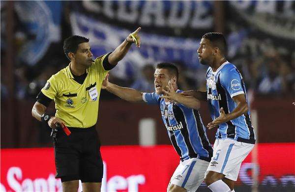  إنريكي كاسيريز