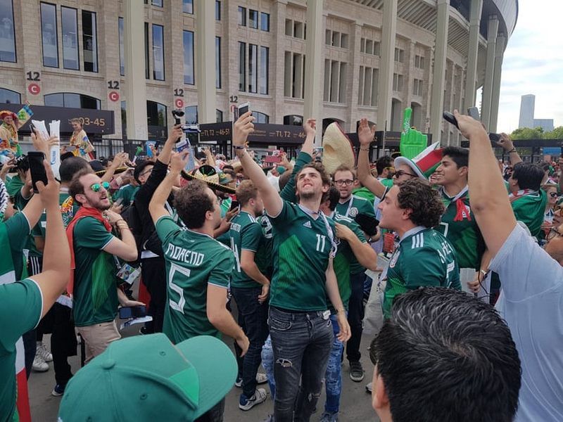 35463299_10155534590731828_4991925700844847104_n