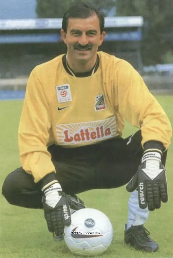 ?i=corr%2f57%2fkoo_57153