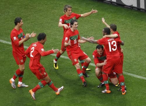 2010-06-21t130617z_01_wcc695_rtridsp_3_soccer-world_reuters