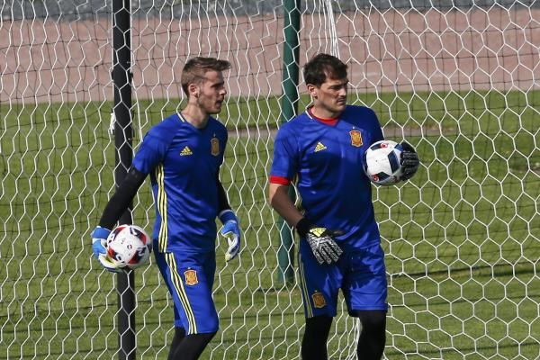 كاسياس ودي خيا