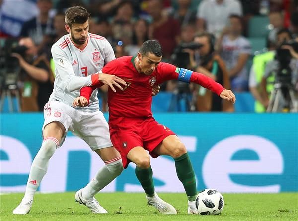 كريستيانو رونالدو وبيكيه