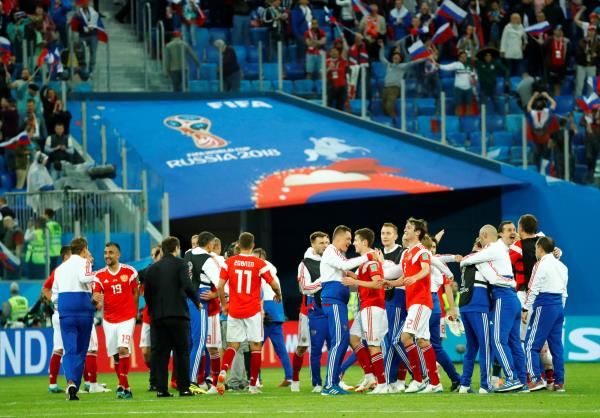 فرحة لاعبي روسيا