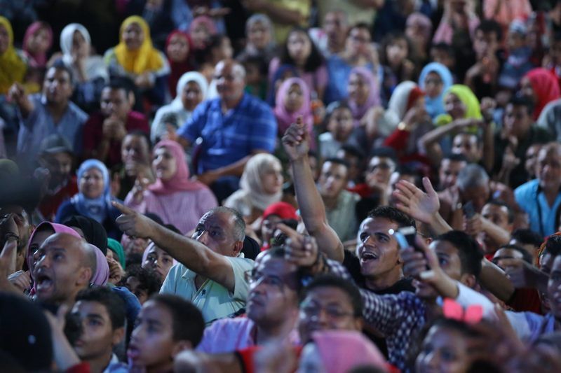 الجماهير المصرية خلال متابعة المباراة