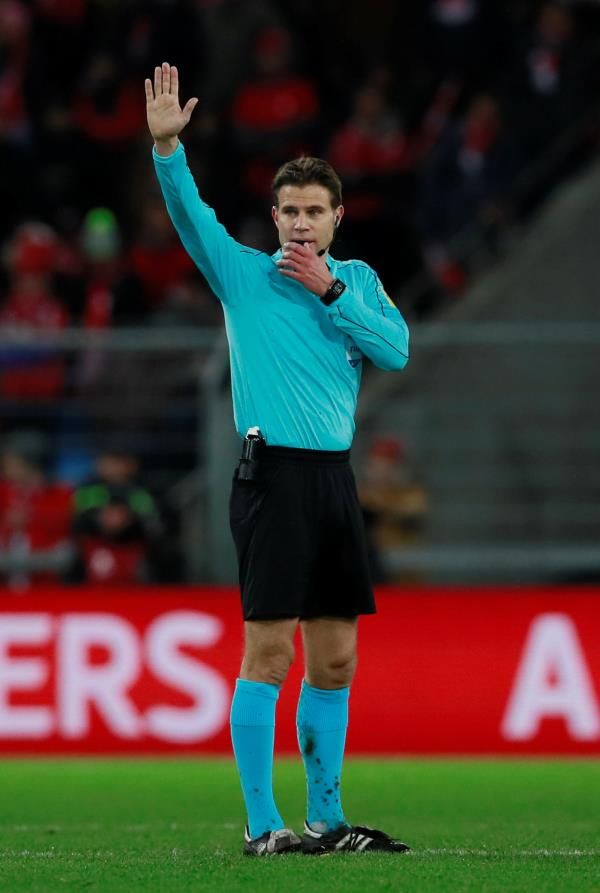 2017-11-12t172814z_586851220_rc112adaf280_rtrmadp_3_soccer-worldcup-swi-nir_reuters