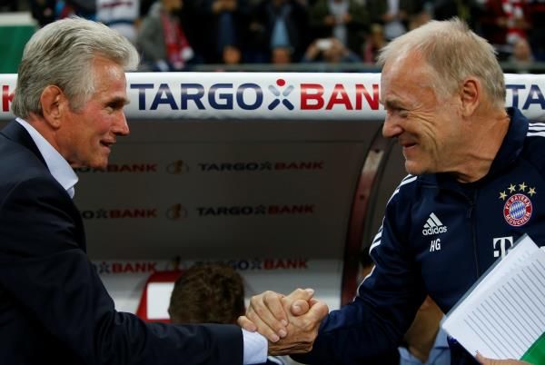 جيرلاند رفقة يوب هاينكس