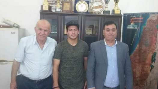 أحمد ياسر بعد التوقيع