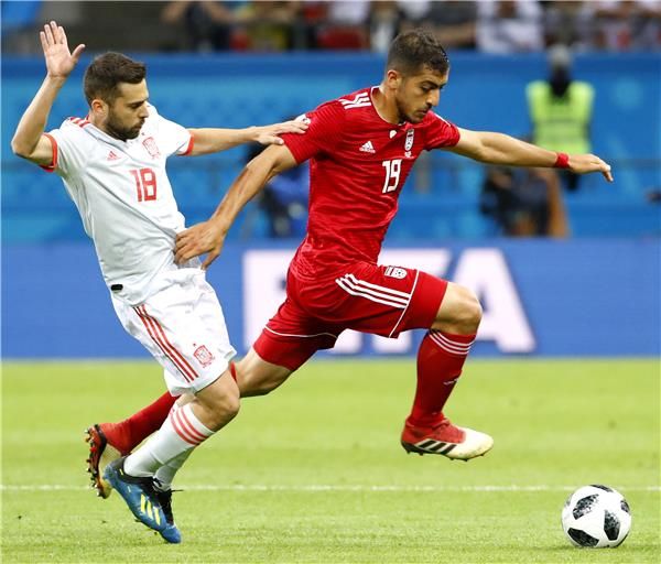 جوردي ألبا خلال المباراة 