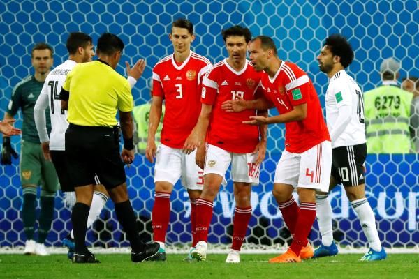 جانب من مباراة مصر وروسيا