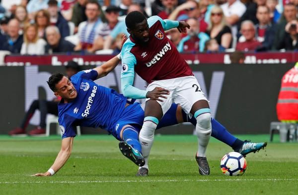 فوينيس موري