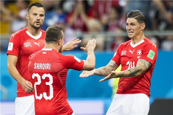 لاعبو سويسرا 