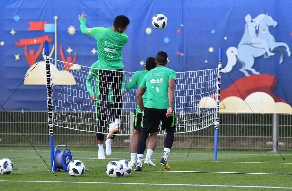 جانب من تدريبات منتخب السعودية 