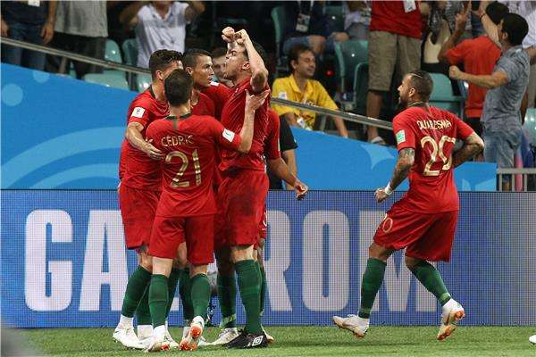 رونالدو مع لاعبي البرتغال