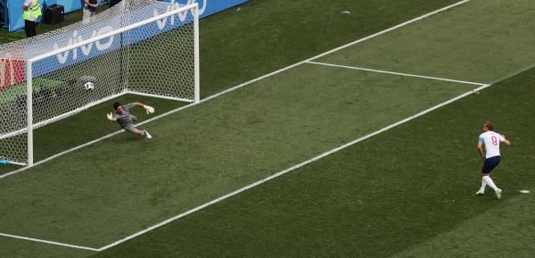 لحظة تسجيل الهدف