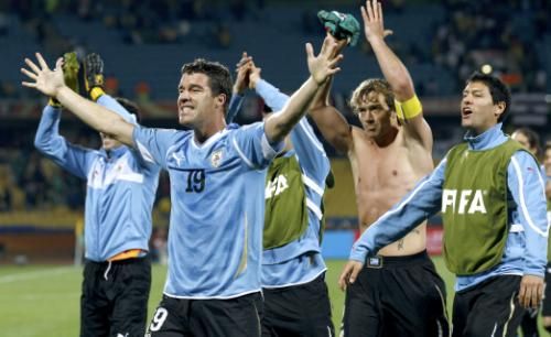 2010-06-22t161036z_01_wcp337_rtridsp_3_soccer-world_reuters