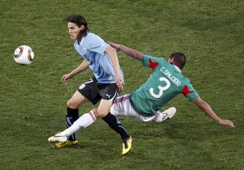2010-06-22t151011z_01_wca354_rtridsp_3_soccer-world_reuters