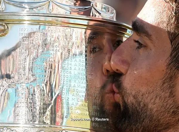 ?i=reuters%2f2018-06-24%2f2018-06-24t180120z_28080679_rc17e19398c0_rtrmadp_3_tennis-london_reuters