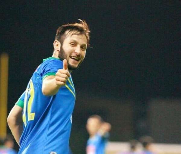  مصعب اللحام 